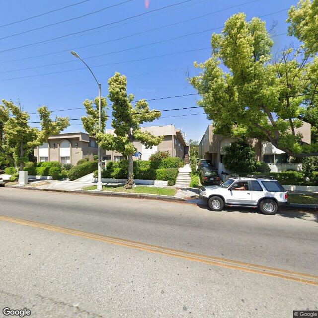 photo of 10815 CAMARILLO ST LOS ANGELES CA 91602