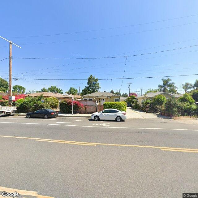 photo of 10536 OXNARD ST LOS ANGELES CA 91606