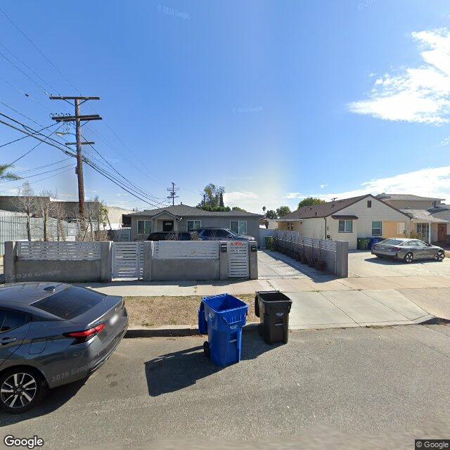 photo of 5558 AUCKLAND AVE LOS ANGELES CA 91601