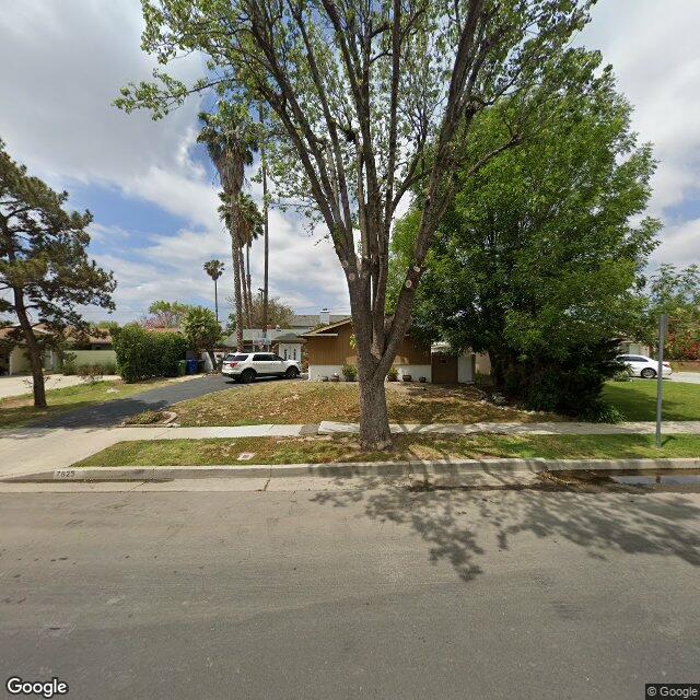 photo of 7823 FAUST AVE LOS ANGELES CA 91304