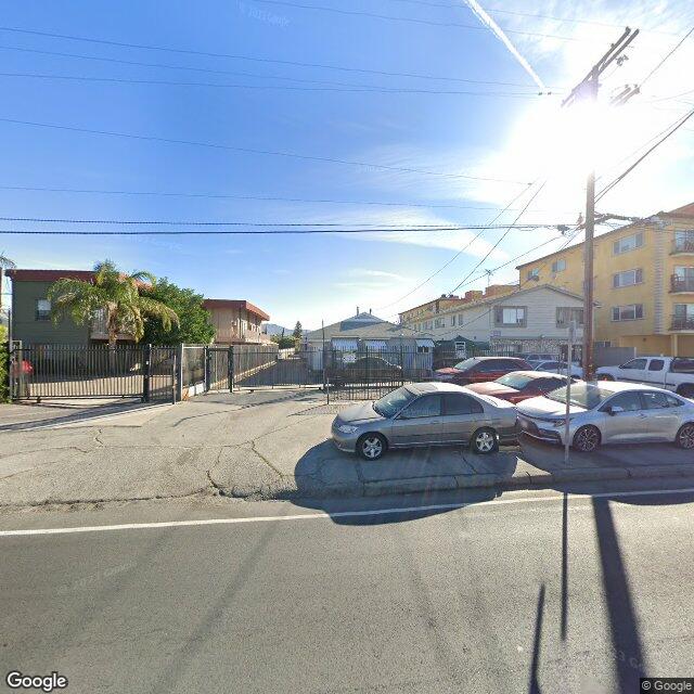 photo of 6724 VINELAND AVE LOS ANGELES CA 91606