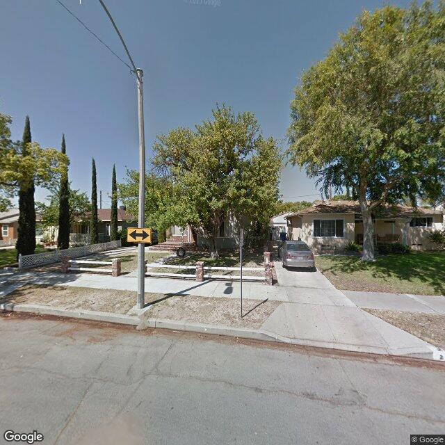 photo of 2047 N EVERGREEN ST BURBANK CA 91505