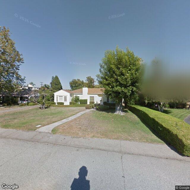 photo of 4724 ARCOLA AVE LOS ANGELES CA 91602