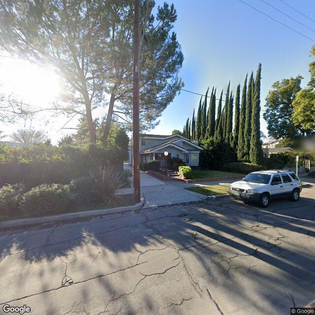 photo of 817 N CLYBOURN AVE BURBANK CA 91505