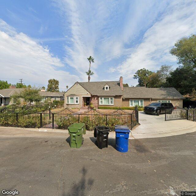 photo of 4546 SANCOLA AVE LOS ANGELES CA 91602