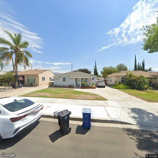photo of 2204 N MANNING ST BURBANK CA 91505