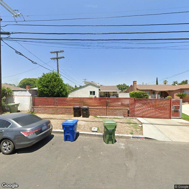 photo of 10741 STAGG ST LOS ANGELES CA 91352