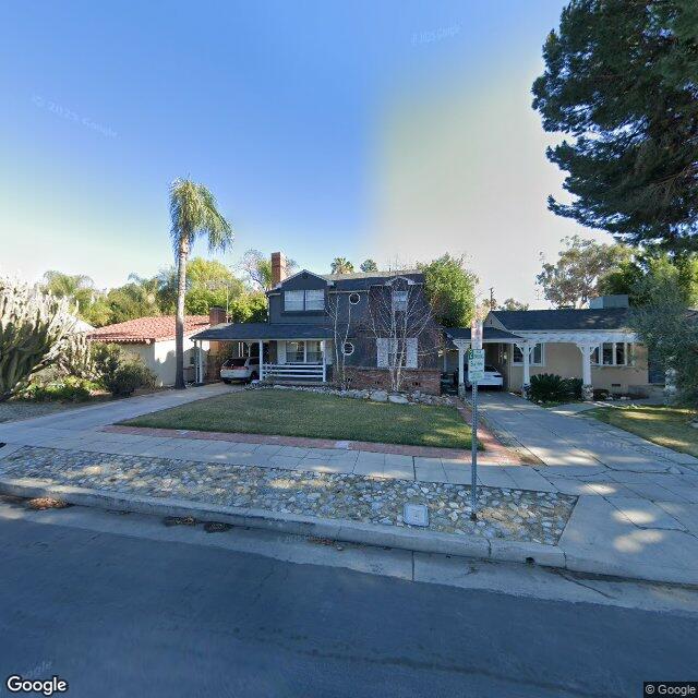 photo of 4554 WILLOWCREST AVE LOS ANGELES CA 91602