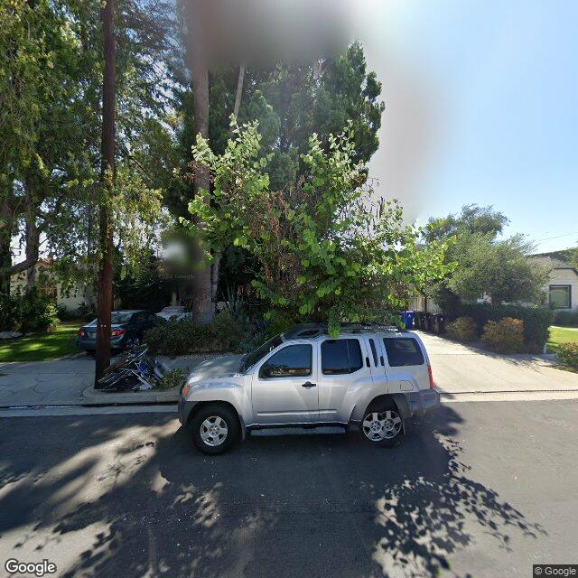 photo of 4560 CARTWRIGHT AVE LOS ANGELES CA 91602