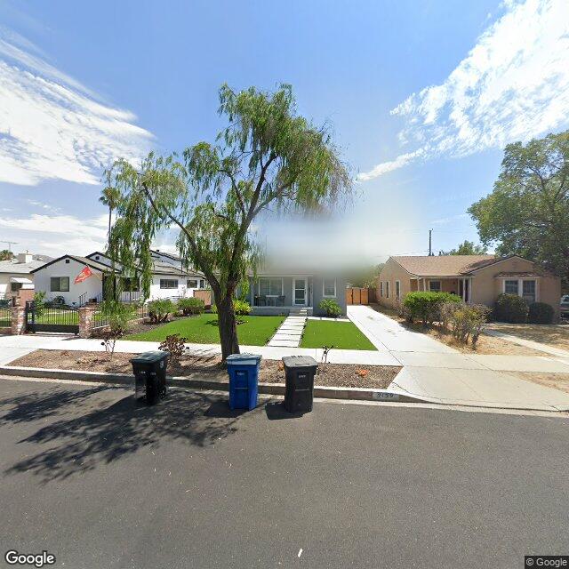 photo of 2132 N ROSE ST BURBANK CA 91505
