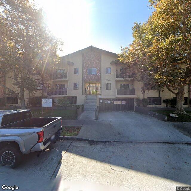 photo of 11028 LANDALE ST LOS ANGELES CA 91602