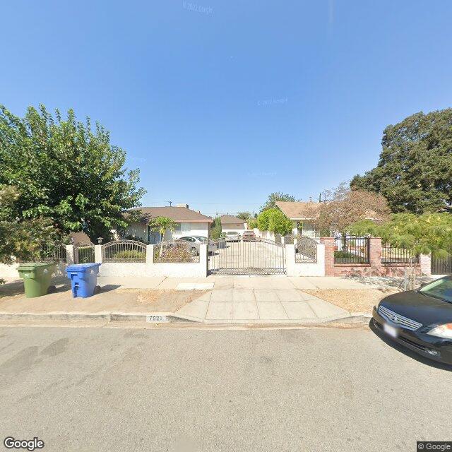 photo of 7521 CARTWRIGHT AVE LOS ANGELES CA 91352