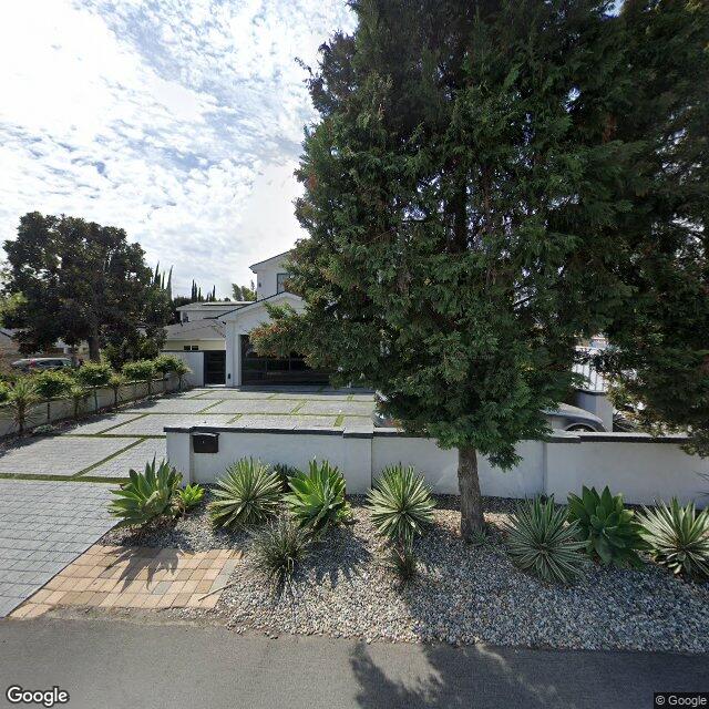 photo of 4827 LEDGE AVE LOS ANGELES CA 91601