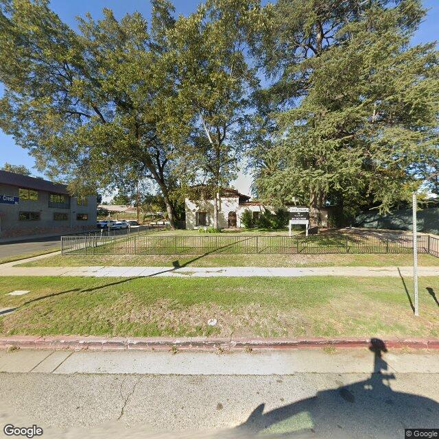 photo of 10623 RIVERSIDE DR LOS ANGELES CA 91602