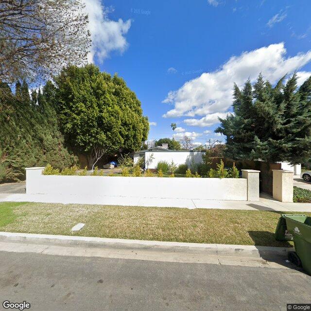 photo of 7950 CAPISTRANO AVE LOS ANGELES CA 91304