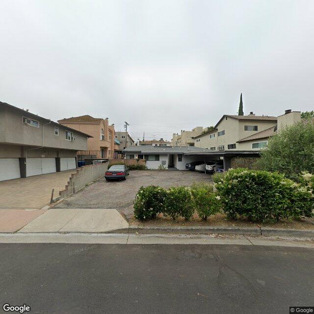photo of 10612 LANDALE ST LOS ANGELES CA 91602