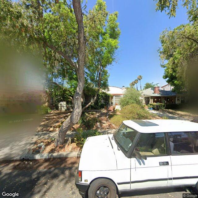 photo of 4613 CARTWRIGHT AVE LOS ANGELES CA 91602