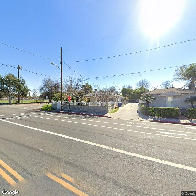 photo of 10400 OXNARD ST LOS ANGELES CA 91606