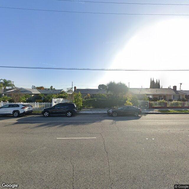 photo of 7918 FALLBROOK AVE LOS ANGELES CA 91304