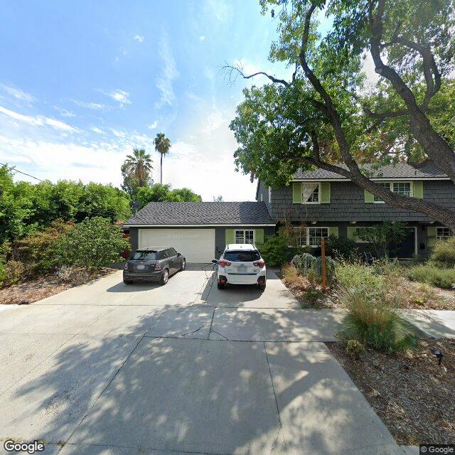photo of 10516 LA MAIDA ST LOS ANGELES CA 91601