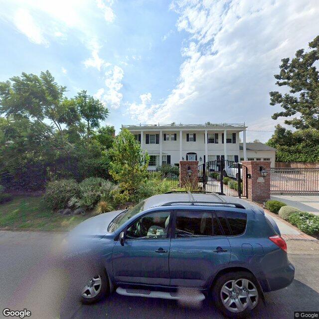 photo of 4647 ARCOLA AVE LOS ANGELES CA 91602