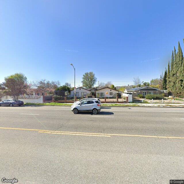 photo of 8133 FALLBROOK AVE LOS ANGELES CA 91304