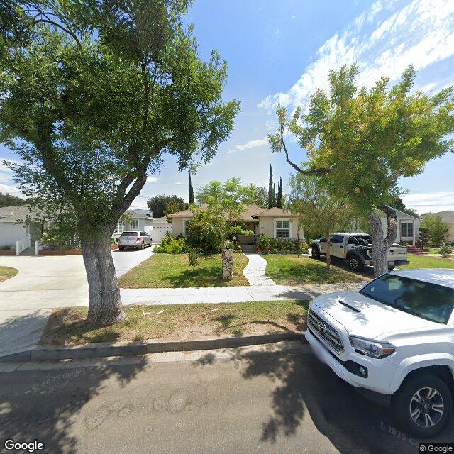 photo of 2200 N MANNING ST BURBANK CA 91505