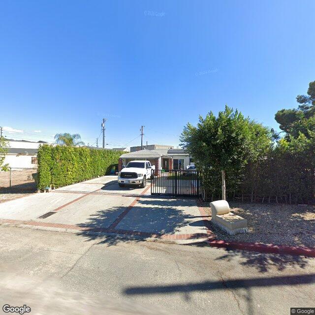 photo of 10670 SHERMAN PL LOS ANGELES CA 91352