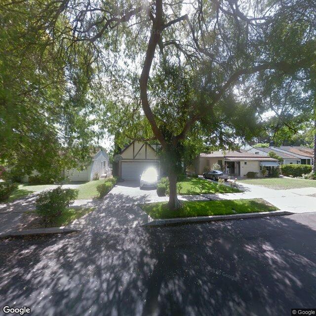 photo of 4820 ARCOLA AVE LOS ANGELES CA 91601