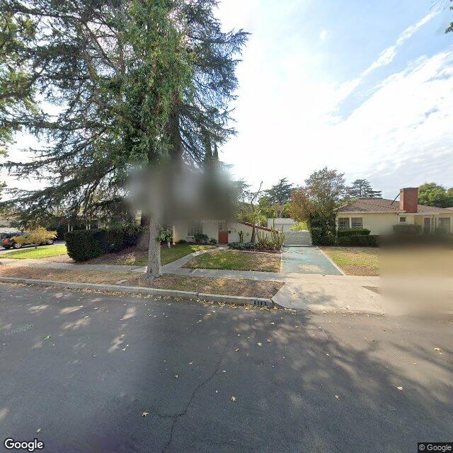 photo of 4945 WILLOWCREST AVE LOS ANGELES CA 91601