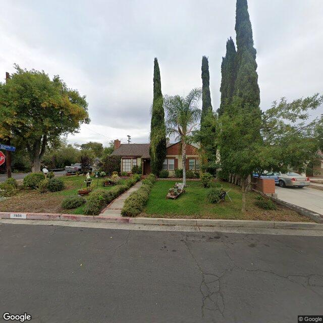 photo of 7856 SATSUMA AVE LOS ANGELES CA 91352