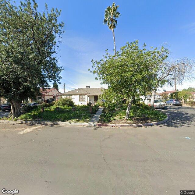 photo of 7855 SATSUMA AVE LOS ANGELES CA 91352