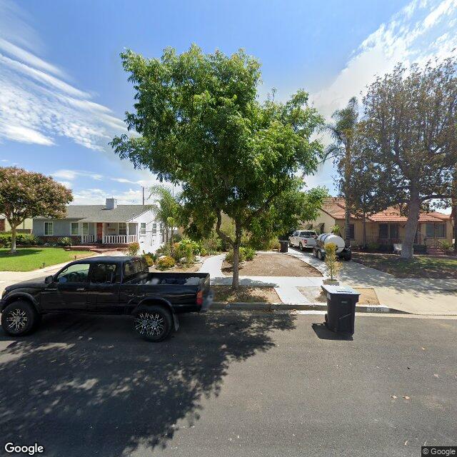 photo of 2236 N VALLEY ST BURBANK CA 91505