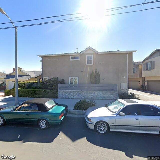 photo of 10932 KITTRIDGE ST NORTH HOLLYWOOD CA 91606