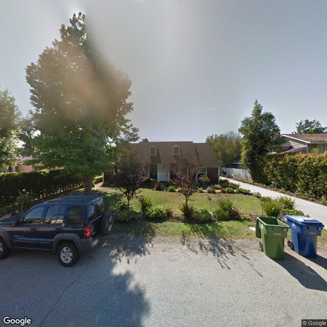 photo of 4733 ARCOLA AVE LOS ANGELES CA 91602