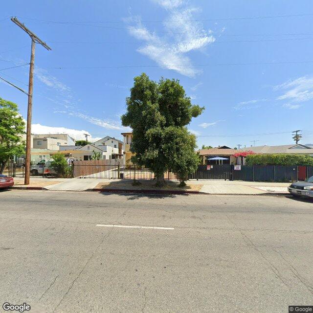 photo of 5714 VINELAND AVE LOS ANGELES CA 91601