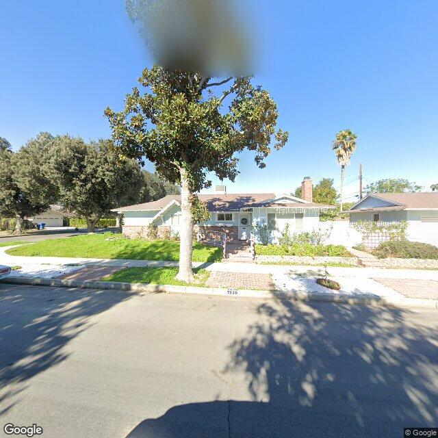 photo of 7630 KENTLAND AVE LOS ANGELES CA 91304