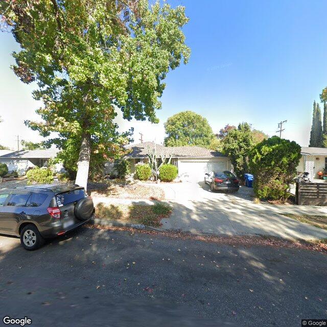 photo of 10435 TIARA ST LOS ANGELES CA 91601