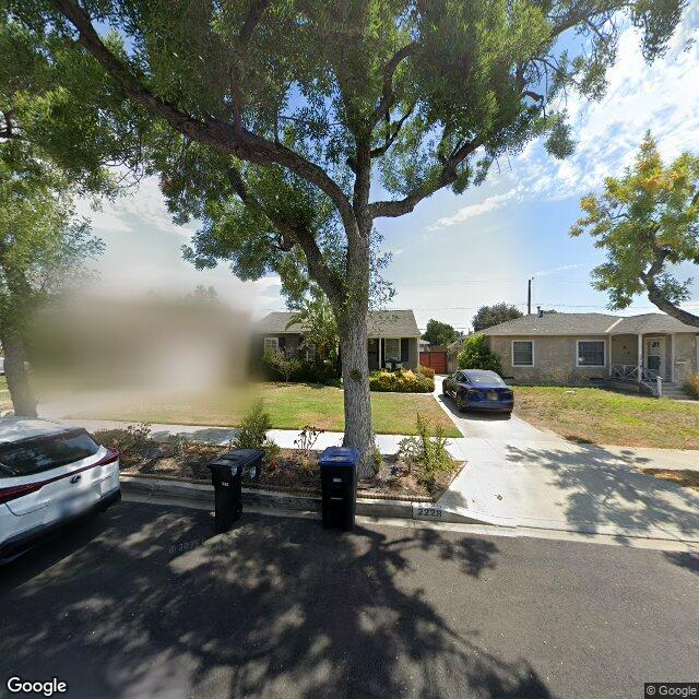 photo of 2228 N MANNING ST BURBANK CA 91505