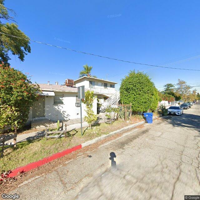 photo of 5900 VINELAND AVE LOS ANGELES CA 91601