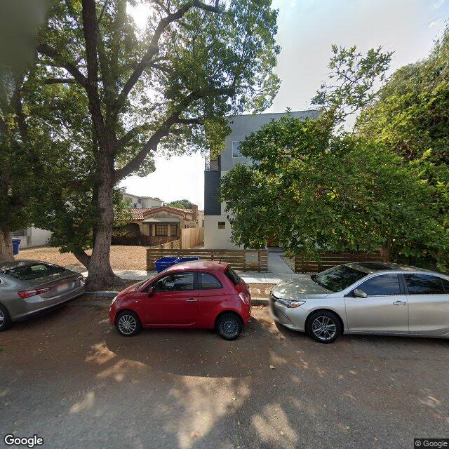 photo of 4827 SATSUMA AVE LOS ANGELES CA 91601