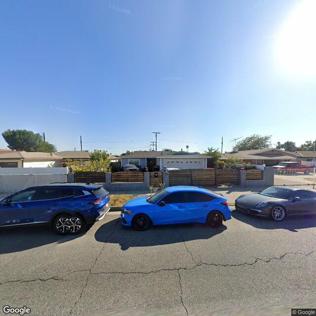 photo of 10742 SATICOY ST LOS ANGELES CA 91352