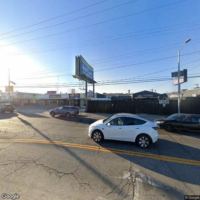 photo of 6736 VINELAND AVE LOS ANGELES CA 91606