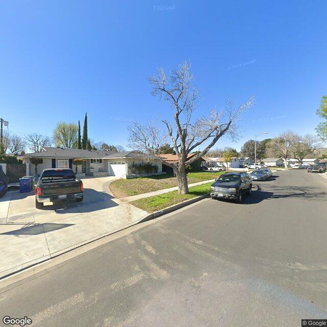 photo of 8031 KENTLAND AVE LOS ANGELES CA 91304