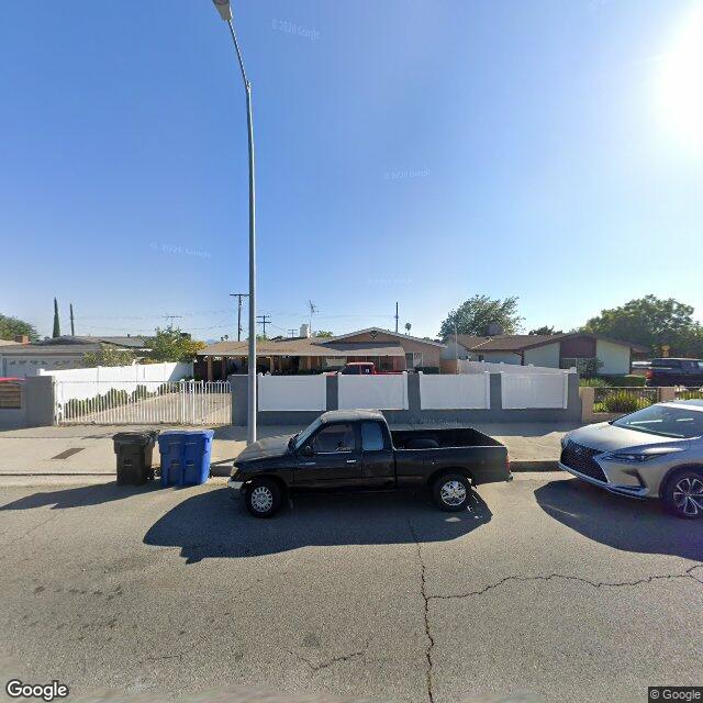 photo of 10748 SATICOY ST LOS ANGELES CA 91352