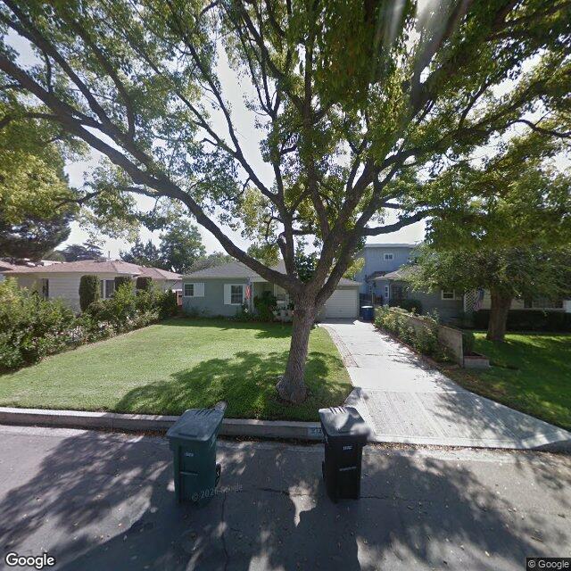 photo of 2134 N EVERGREEN ST BURBANK CA 91505