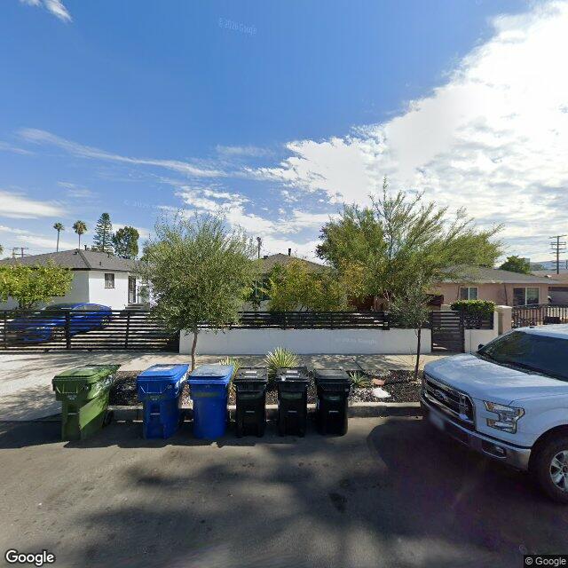 photo of 5632 SATSUMA AVE LOS ANGELES CA 91601