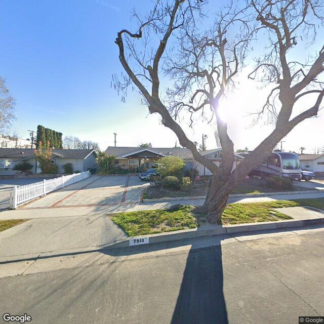 photo of 7918 GLADE AVE LOS ANGELES CA 91304