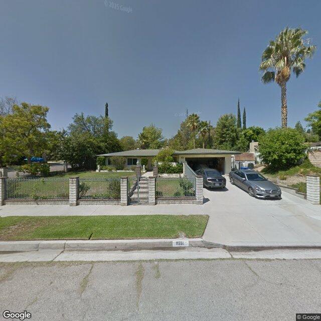photo of 8551 HANNA AVE LOS ANGELES CA 91304
