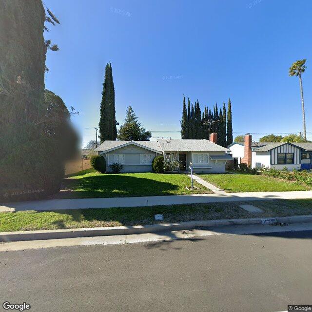 photo of 7821 SHOUP AVE LOS ANGELES CA 91304